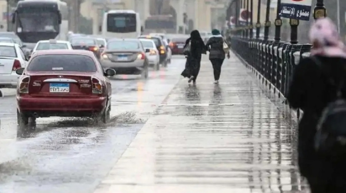 الشتاء يعود من جديد.. أمطار غزيرة تضرب 12 محافظة وانخفاض في درجات الحرارة  "فيديو" - تليجراف مصر