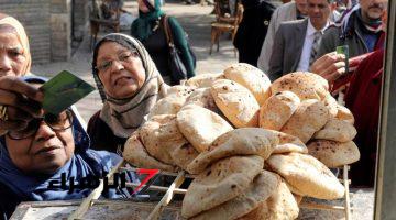 “خبر بمليار جنيه” .. وزاره التموين تفجر المفاجأة للمواطنين بشأن صرف رغيف الخبز البلدي المدعم..  الكل فرحان..!! 