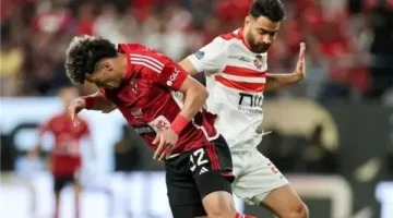 مشادة بين دونجا وإمام عاشور في مباراة الأهلي والزمالك