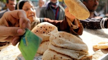 «علشان ماترجعش تعيط و تقول ماعرفش » .. قرار مفاجئ من التموين لجميع أصحاب المخابز .. وفرحة عارمة للمواطنين