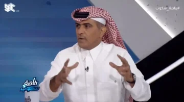 ” ما ناقص إلا يجيبون سيارات ويفحطون”.. بالفيديو: “الهريفي” يعلق على ما حدث في غرفة ملابس النصر بملعب الأول بارك