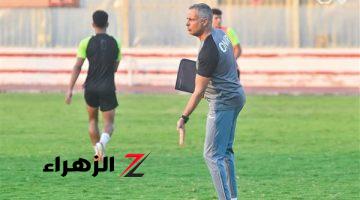 محاضره فنيه للاعبى الزمالك فى معسكر برج العرب