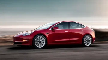 تسلا تطرح نسخة جديدة من Model 3 تسير لمسافة أكبر بـ2 مليون ج