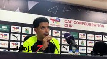 عمر جابر يحضر المؤتمر الصحفي لمباراة الزمالك وبيراميدز بالسوبر المصري رفقة جوميز