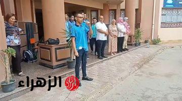 ضجة كبيرة!!… فيديو لطالب مصري يثير الجدل بسبب مافعله أثناء النشيد الوطني في الإذاعة المدرسية صباحا