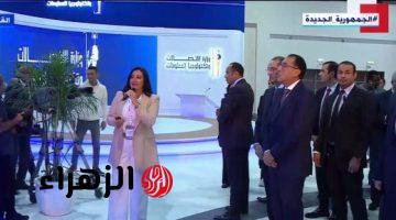 رئيس الوزراء يتفقد جناح المبادرة الرئاسية “بداية جديدة” بمعرض Cairo ICT 24