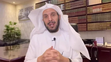 “زوجته فتحت الباب وهي تلهث وملابسها ملفتة”.. بالفيديو: محام يروي قصة حارس أمن عاد إلى بيته في غير موعده فتفاجأ بما عثر عليه أسفل سرير أطفاله !