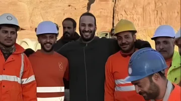 شاهد: ولي العهد يباشر شخصياً الأعمال في محمية شرعان بالعلا