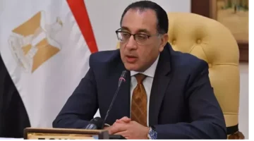 “الموظفين هيطيرو من الفرحة”.. قرار حكومي بتحديد سن التقاعد وفق قانون العمل الجديد.. تعرف على قيمة مكافأة نهاية الخدمة