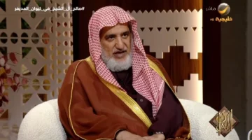 “يشبه خط ولي العهد”.. بالفيديو: صالح آل الشيخ يكشف عن اقتنائه لمصحف نادر مكتوب بالكامل بيد الإمام سعود بن عبدالعزيز