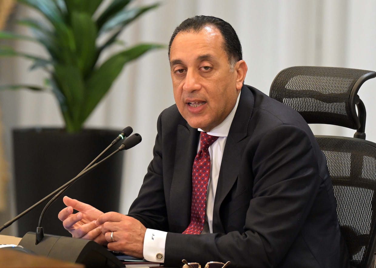 بعد تحذيرات الأرصاد.. هل غدًا الثلاثاء إجازة للموظفين بالحكومة والقطاع الخاص؟