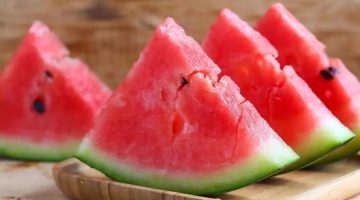 خطر على صحتك.. لماذا يحذر الأطباء من شرب المياه مباشرة بعد تناول البطيخ والشمام؟