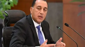 اليوم ممكن يكون يومين.. توضيح هام من مجلس الوزراء بشأن تطبيق العمل “أونلاين”