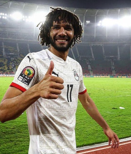 أول تعليق من الأهلي بشأن التعاقد مع محمد النني رسميًا