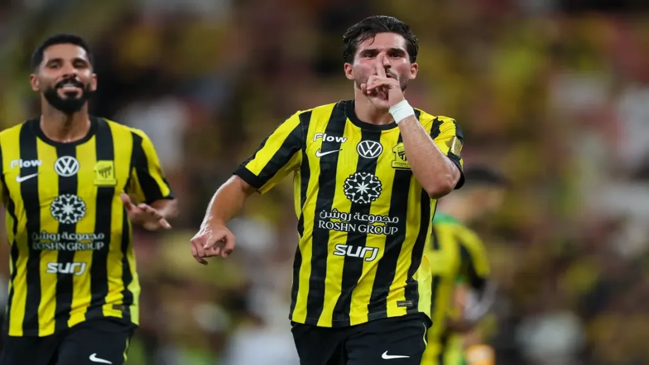Al-Ittihad vs Al-Taawoun.. القنوات الناقلة لمباراة الاتحاد ضد التعاون اليوم ومعلق المباراة والتشكيل المتوقع في دوري روشن السعودي للمحترفين 2026