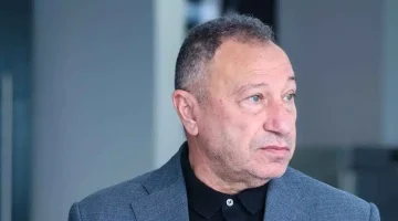 الأهلي يقرر عودة 3 لاعبين معارين في الصيف.. وموعد مواجهة زد بالدوري الممتاز