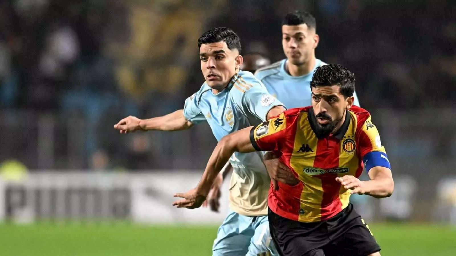 Al Ahly vs Esperance.. القنوات الناقلة لمباراة الاهلي والترجي بجودة عالية في ربع نهائي دوري أبطال افريقيا.. ماتش حماسي