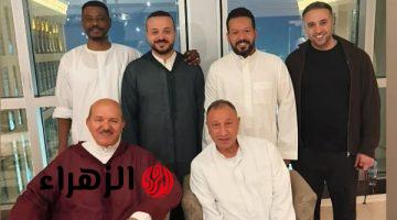 محمد الجارحي يوثق ظهور محمود الخطيب في الحرم المكي الشريف قبل مباراة الترجي