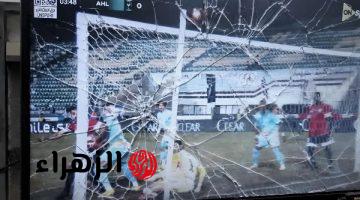 مشجع أهلاوي يحطم شاشة التلفزيون بعد هدف طلائع الجيش في الدوري المصري
