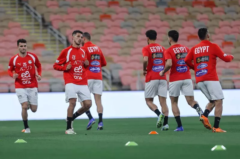 توقيت مباراة مصر وإسبانيا الودية.. قناة مفتوحة تعلن نقل اللقاء مجاناً