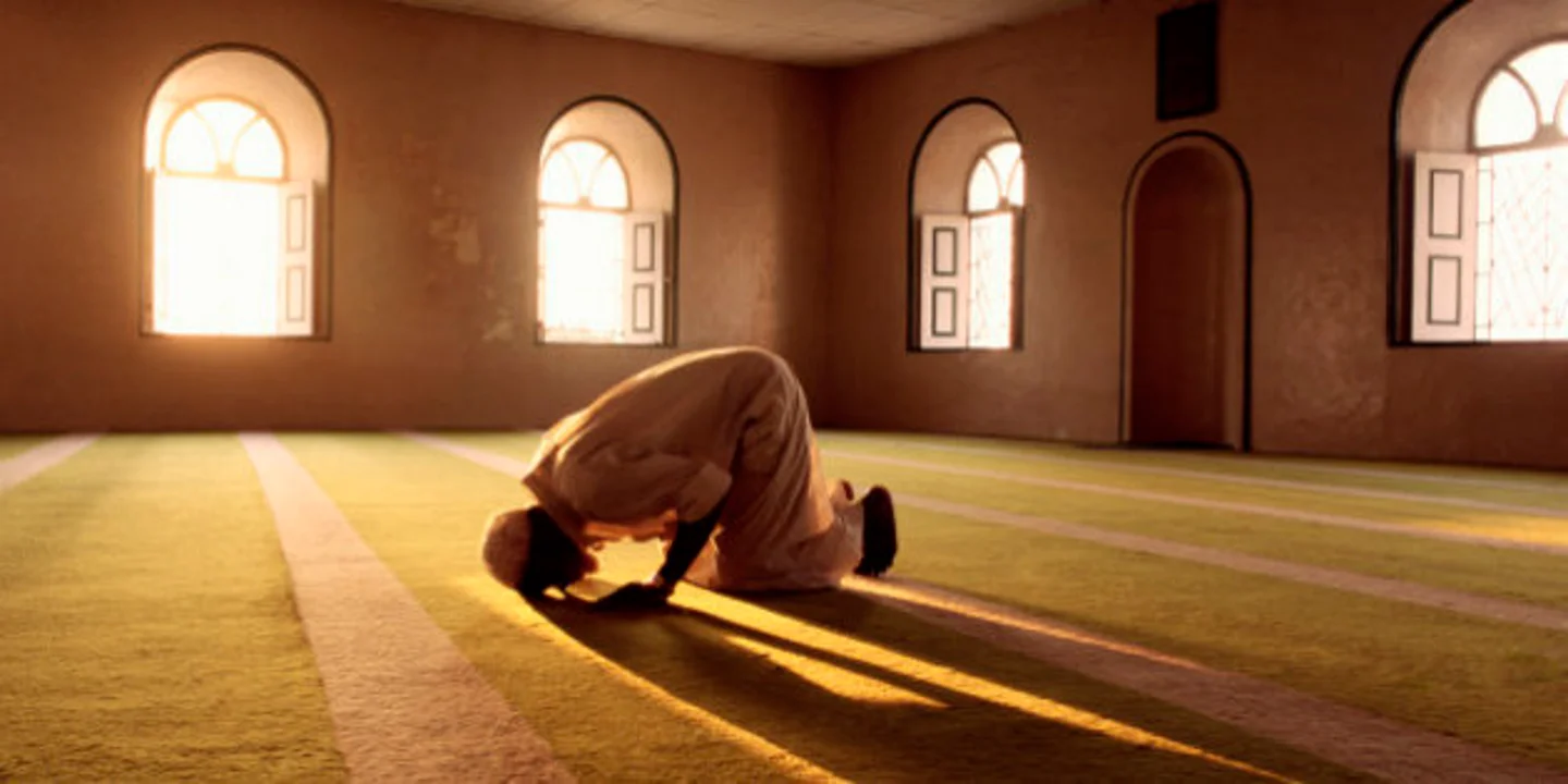 مواقيت الصلاة يوم الأحد 18 من رمضان 2026