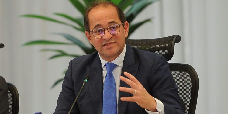 قرار جديد من وزير المالية بشأن صرف مرتبات أبريل ومايو 2026 للعاملين بالدولة