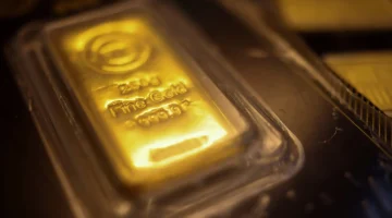 سعر سبيكة الذهب في مصر اليوم: تراجع ملحوظ بضغط الجنيه وضعف الطلب