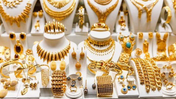 تراجع أسعار الذهب اليوم في مصر.. عيار 21 يسجل هذا الرقم بيعا وشراء 6 هل يجوز بيع الذهب بالتقسيط