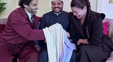 صورة عقد قران تثير الجدل.. ما هي حقيقة زواج أحمد فهمي وأسماء جلال؟