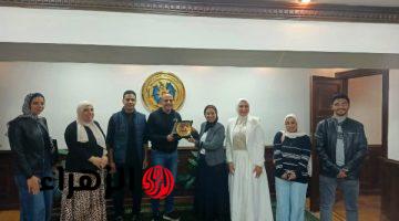 أكاديمية البحث العلمي تستقبل فريق جامعة المنصورة مكتشف حفريات مصريبيثيكس