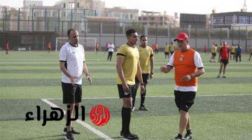 أوسكار رويز يجتمع مع 100 حكم قبل انطلاق مرحلة حسم الدوري