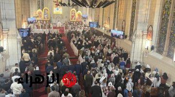 السيسي يلتقي أقباط مصر في فرنسا خلال احتفالات عيد القيامة ويؤكد حرص الدولة على دعمهم