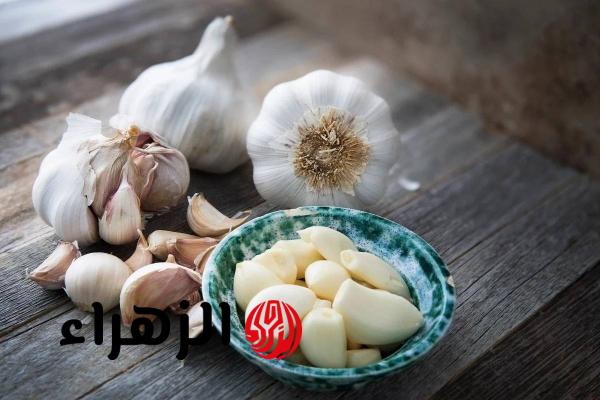 وفري وقتك ومجهودك.. أسهل طريقة لتقشير الثوم وتخزينه لفترة طويلة