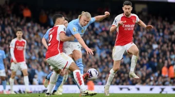 man city vs arsenal.. القنوات الناقلة لمباراة مان سيتي ضد آرسنال الشوط الثاني بصوت حسن العيدروس في الدوري الإنجليزي 2026