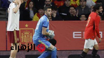 خوان جارسيا يعلق على ظهوره الأول مع إسبانيا وصافرات الجماهير أمام مصر