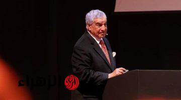 زاهي حواس يقدم محاضرة عن كليوباترا في كالياري الإيطالية بحضور 2000 شخص ويؤكد مصر آمنة