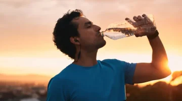 التسمم بالماء.. تحذير من طبيب مصري مع ارتفاع درجات الحرارة