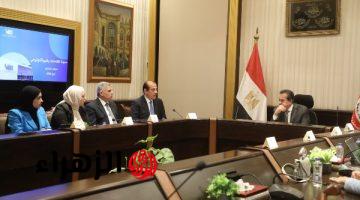 وزير الصحة يبحث مستجدات مدينة اللقاحات ويعلن إطلاق أكاديمية VBC لتوطين الصناعات الحيوية