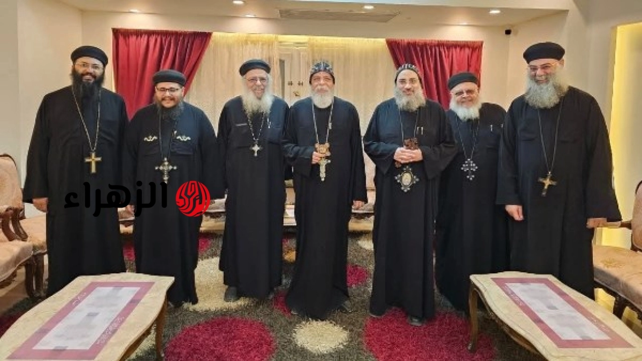الأنبا فيلوباتير يقدم كلمة روحية في مؤتمر مشرفي بيوت المغتربين بأرض الفرح