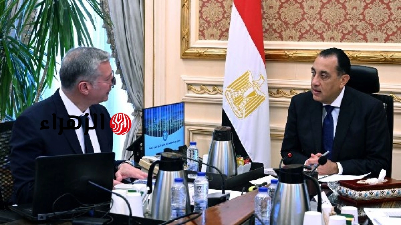 الحكومة تعلن تراجع مستحقات الشركاء الأجانب في قطاع البترول إلى 440 مليون دولار والانتهاء من تسوية المستحقات 10 يونيو