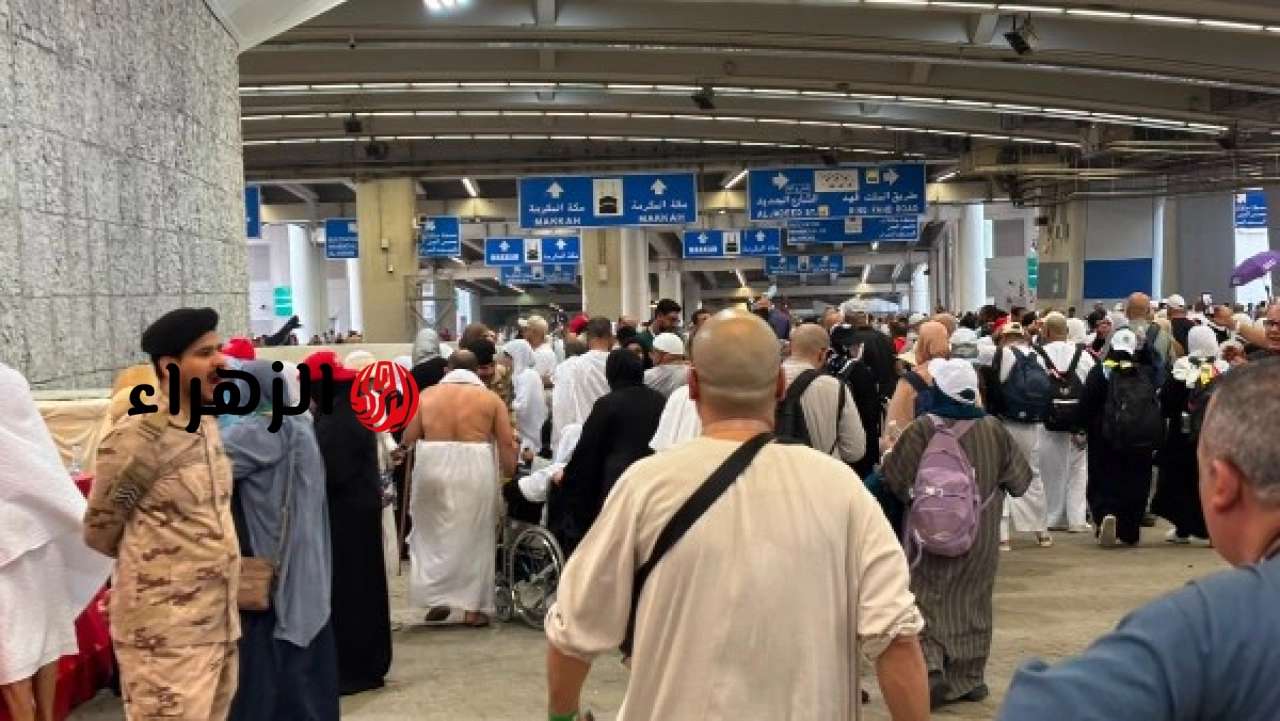 حجاج الجمعيات الأهلية يواصلون أداء شعيرة رمي الجمرات في منى