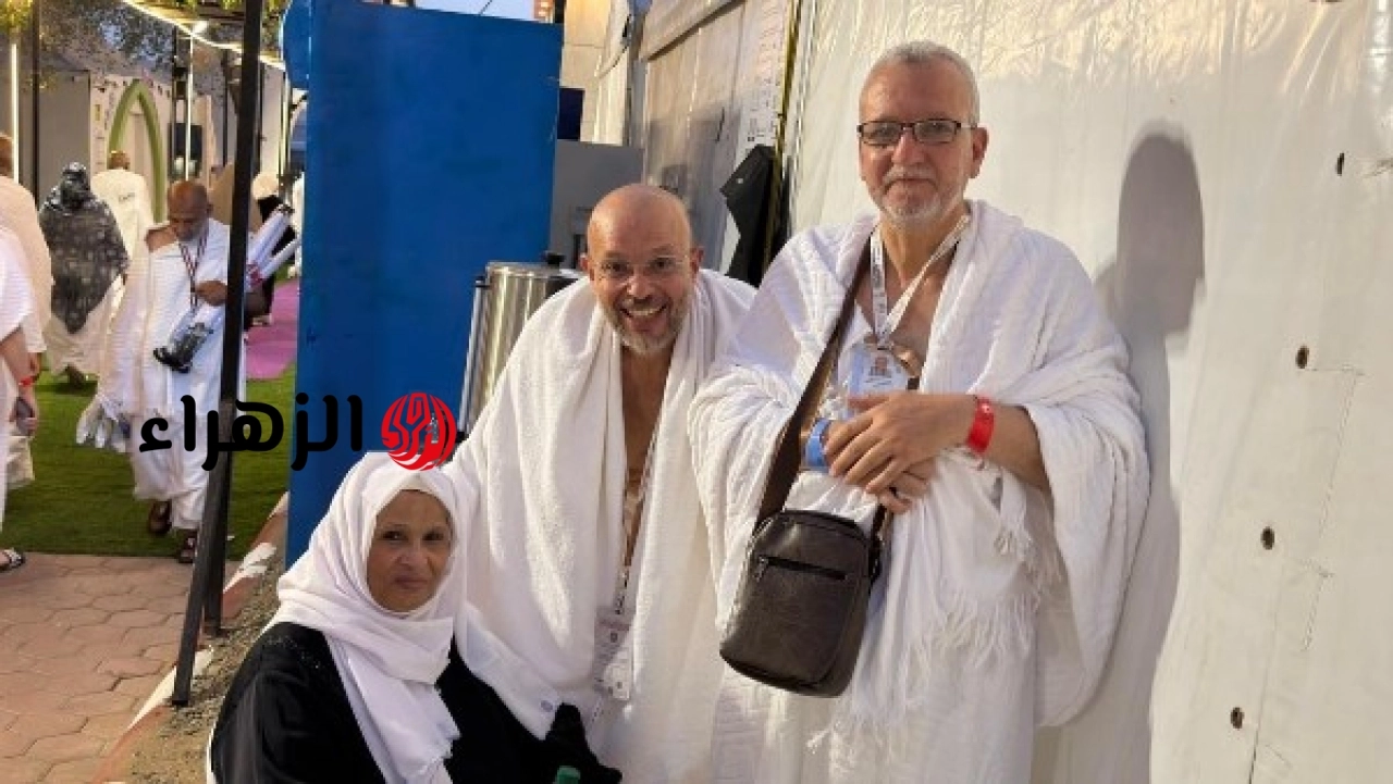 حجاج القرعة يؤدون مناسك عرفات ويشيدون بالخدمات ويدعون لمصر والرئيس عبد الفتاح السيسي