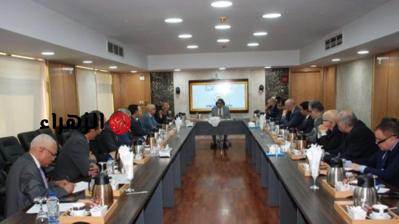ضياء رشوان يؤكد استمرار تأثير ومهنية الصحافة المصرية رغم تحديات الإعلام الرقمي
