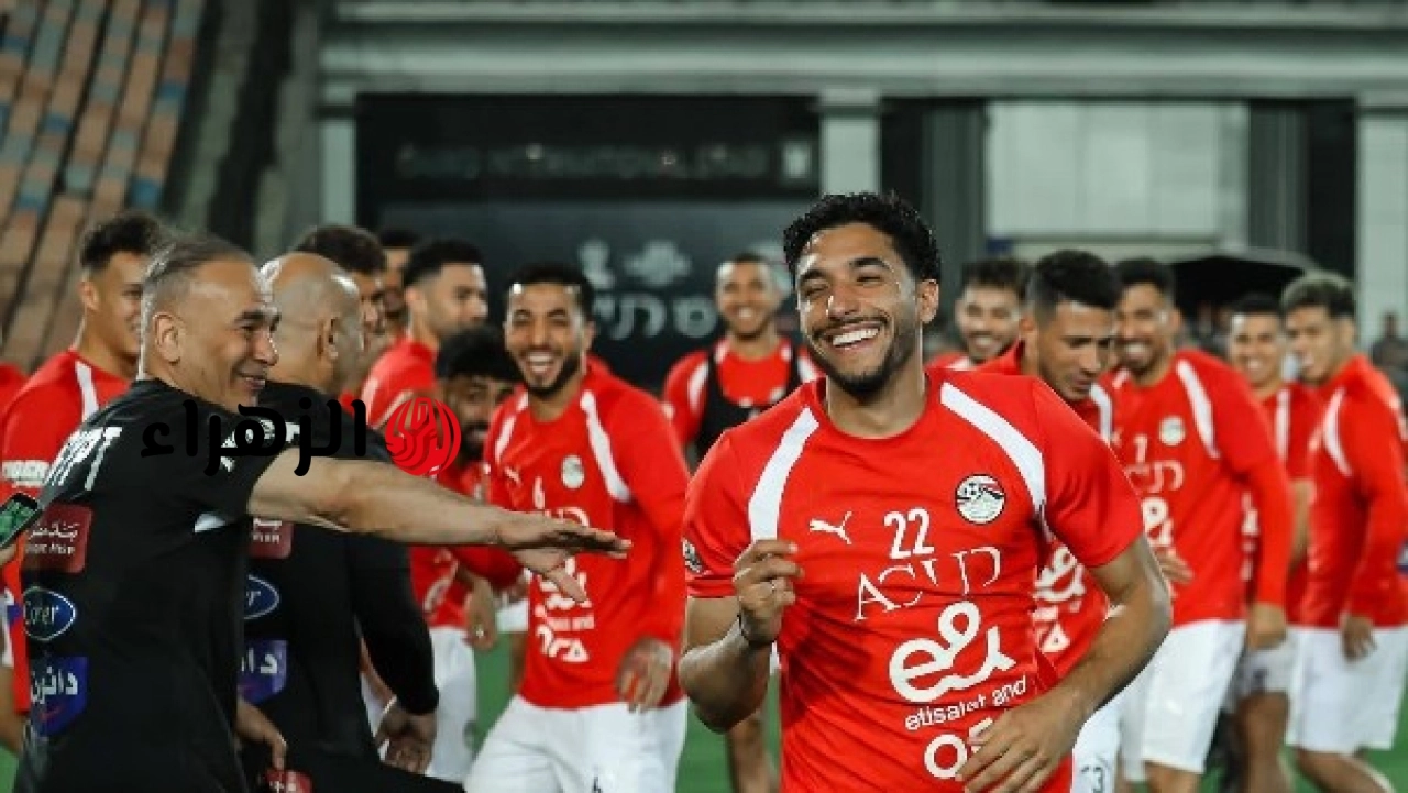 منتخب مصر ينظم ممرا شرفيا لعمر مرموش واللاعبين الجدد بطلب حسام حسن