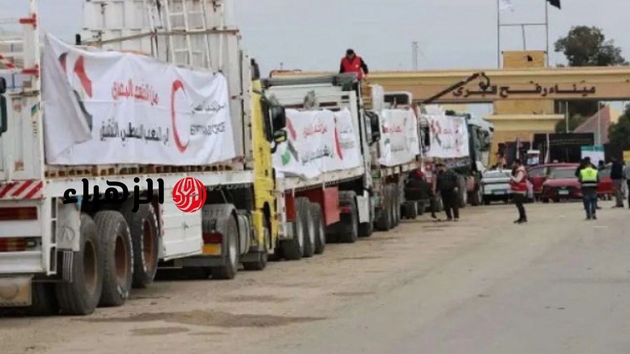 استئناف إدخال شاحنات المساعدات الإنسانية إلى قطاع غزة