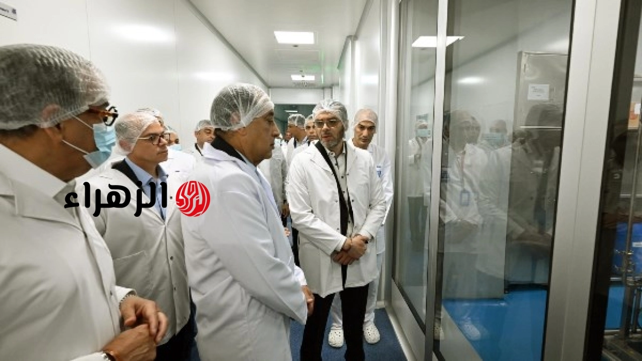 الحكومة تعلن استمرار زيارات مواقع الصناعات الدوائية لدعم نمو القطاع وزيادة الاستثمارات