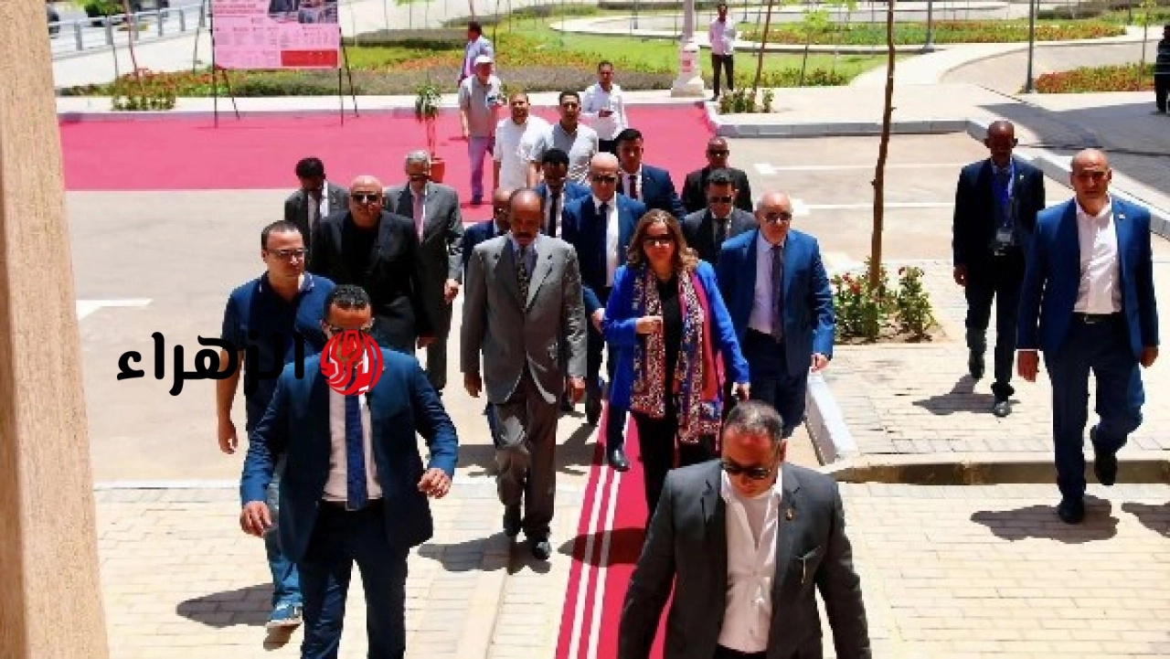 الرئيس الإريتري يزور وحدات المبادرة الرئاسية سكن لكل المصريين في مدينة حدائق العاصمة