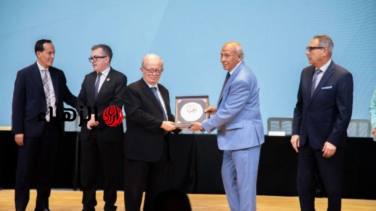 القلا يعلن الشراكة مع أكبر بنك مصري لإنشاء أكثر من 100 مدرسة جديدة بالمحافظات