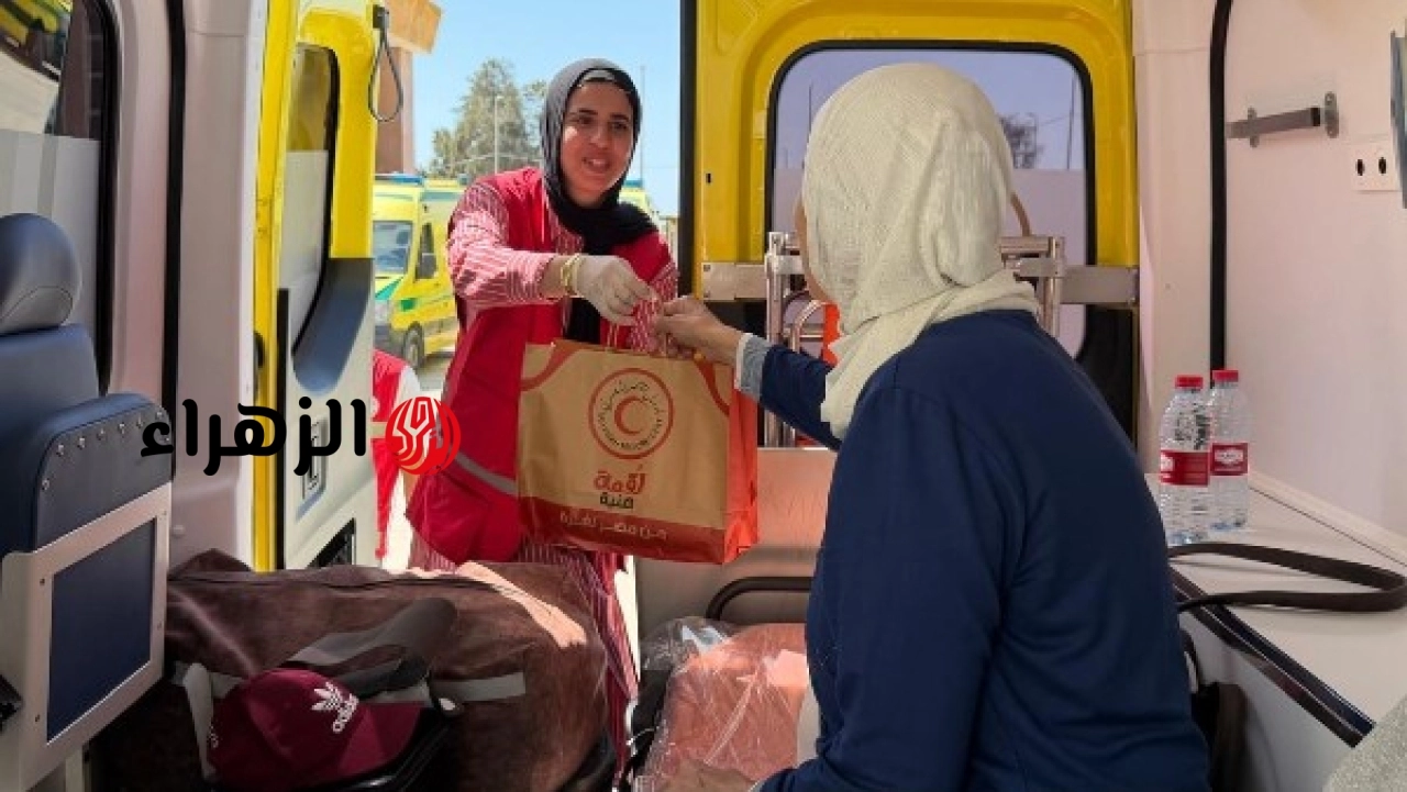 الهلال الأحمر يستقبل الدفعة السابعة والأربعين من المصابين الفلسطينيين للعلاج في مستشفيات مصر