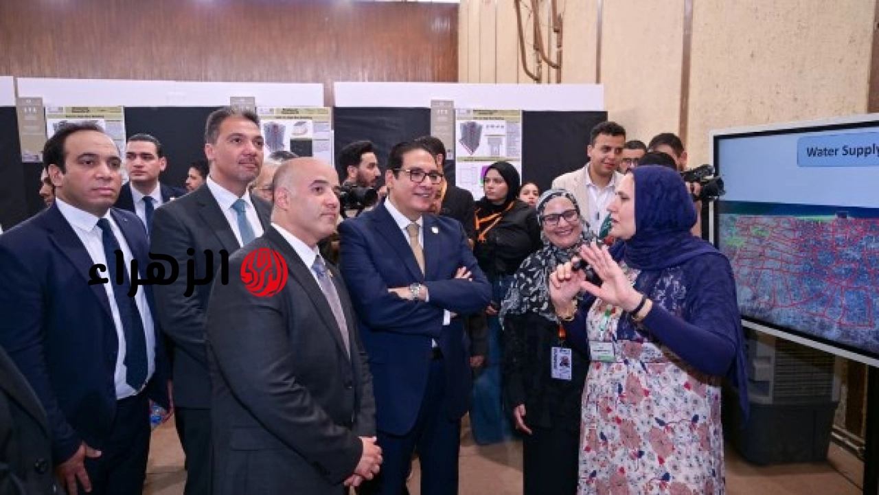 انطلاق النسخة الرابعة من معرض مشروعات التخرج بالبرامج التخصصية بكلية الهندسة جامعة القاهرة